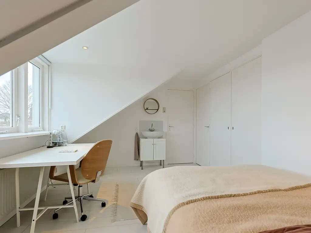 Stationsweg 10A, ZEVENHOVEN