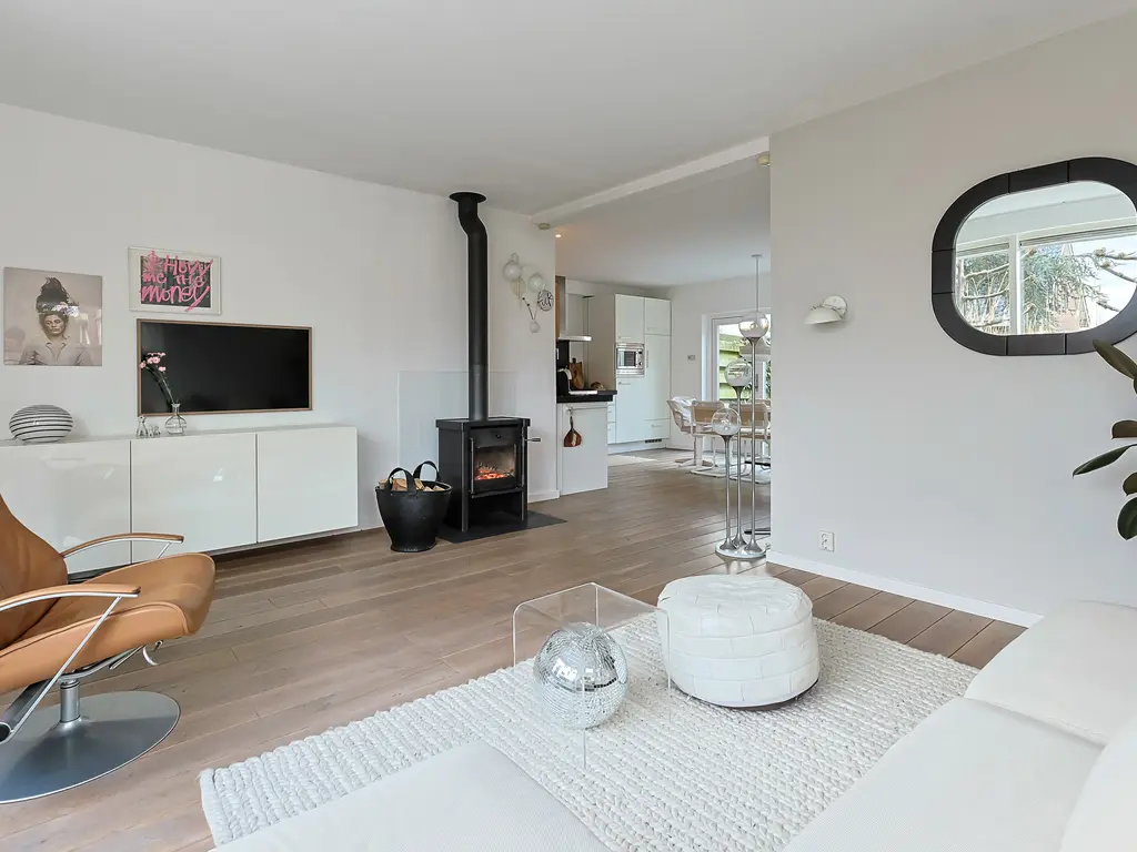 Stationsweg 10A, ZEVENHOVEN