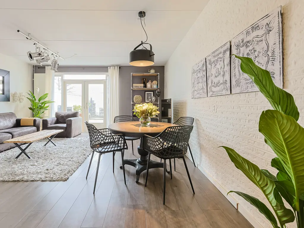 Vlasakker 15, ZEVENHOVEN