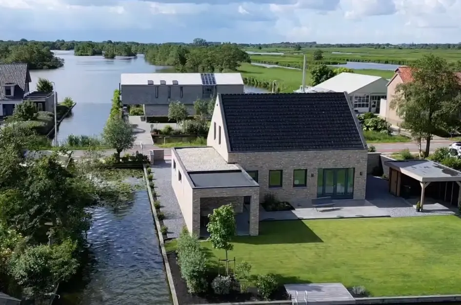 Voorweg 99