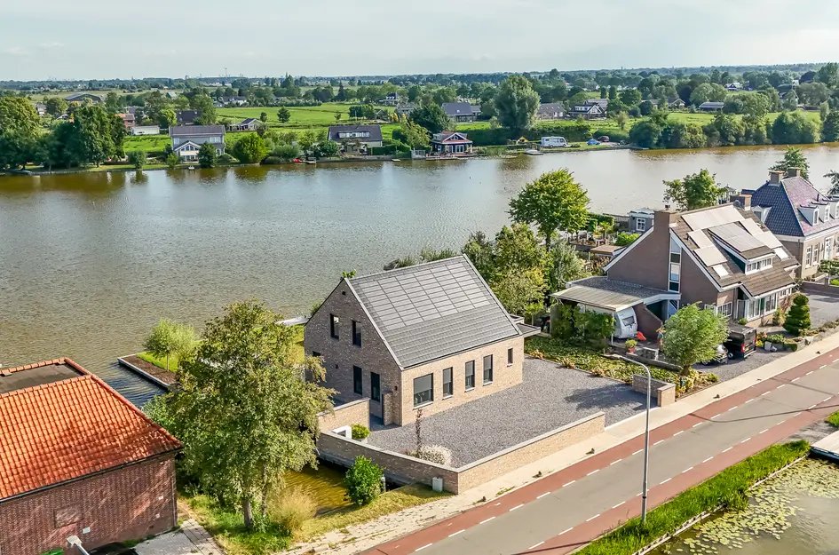 Voorweg 99