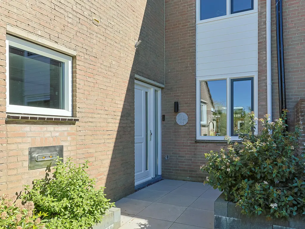 Plantsoen 29, ZEVENHOVEN