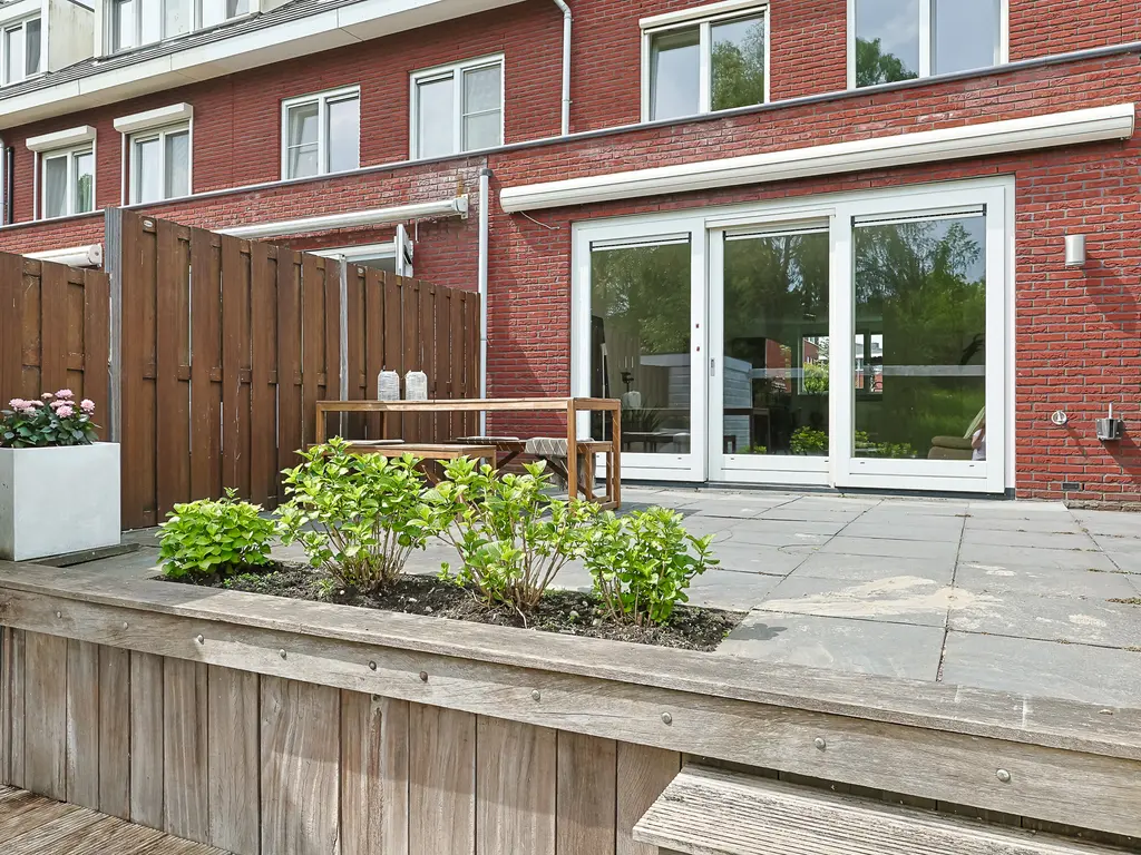 Schootsveld 13, UITHOORN