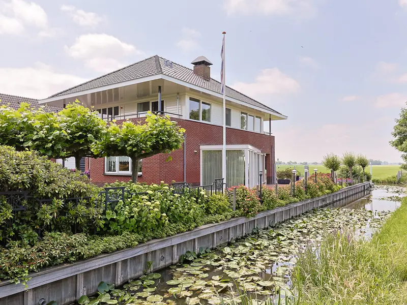 Aambeeld 13, NIEUWKOOP