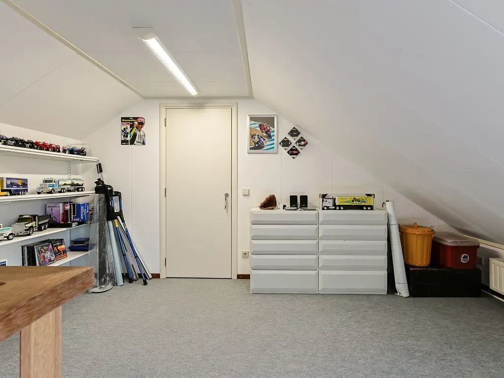 Aambeeld 13, NIEUWKOOP