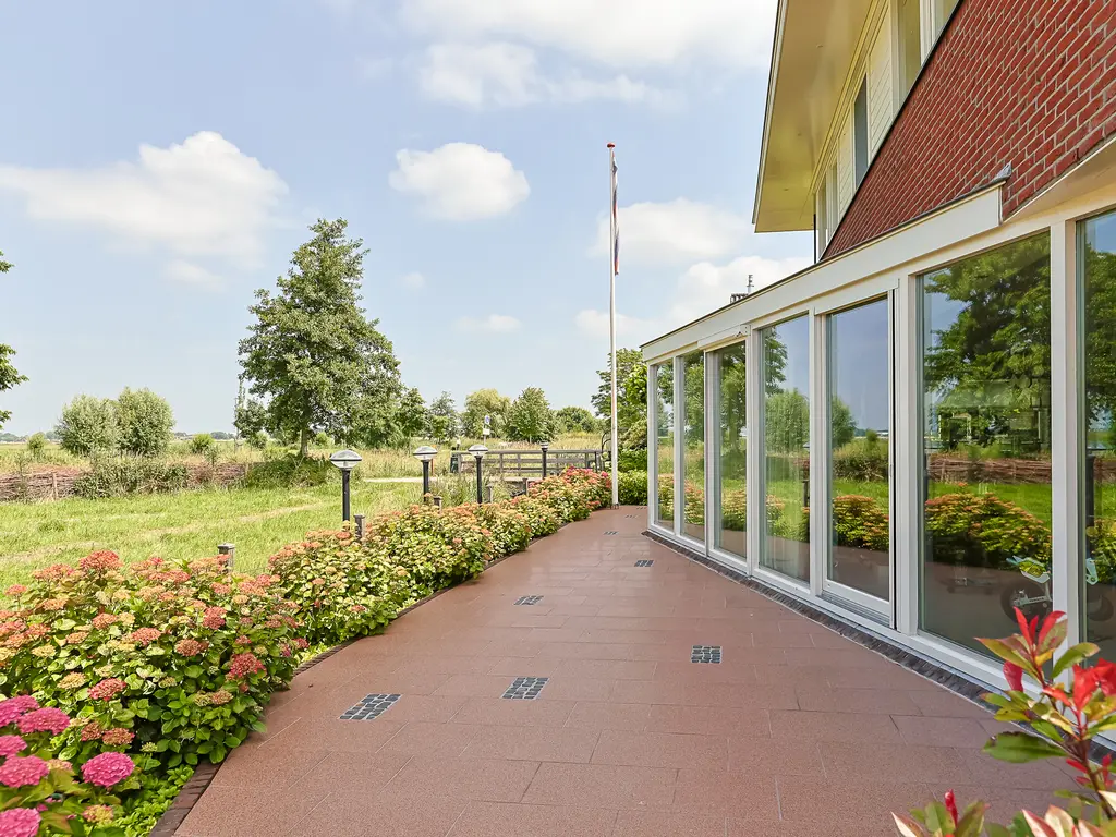 Aambeeld 13, NIEUWKOOP