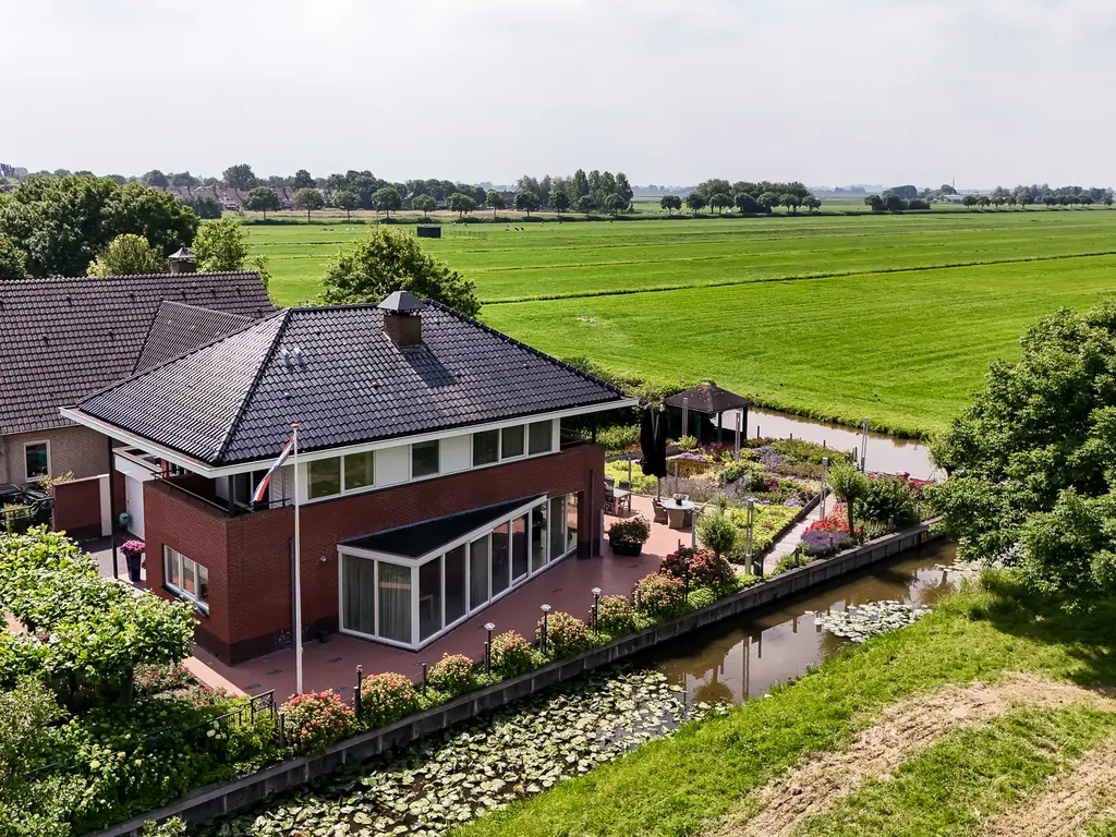 Aambeeld 13, NIEUWKOOP