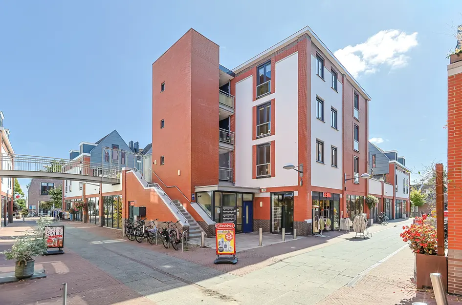 Kolfbaan 24