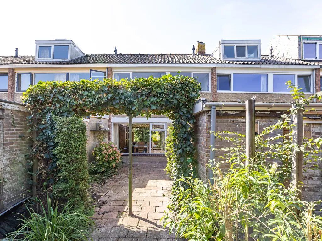 Wilhelminalaan 28, NIEUWKOOP