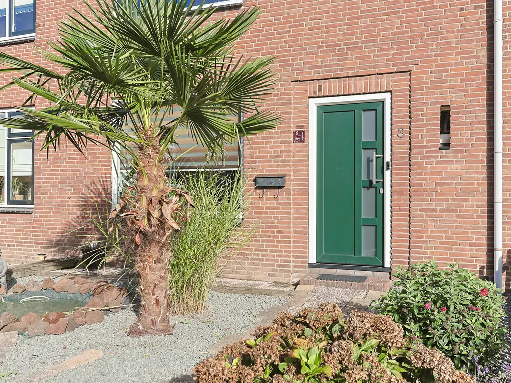Schoterstraat 8, ZEVENHOVEN