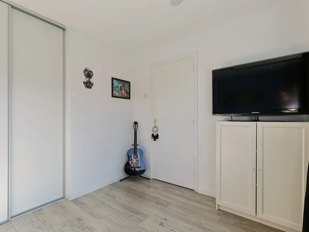 Schoterstraat 8, ZEVENHOVEN