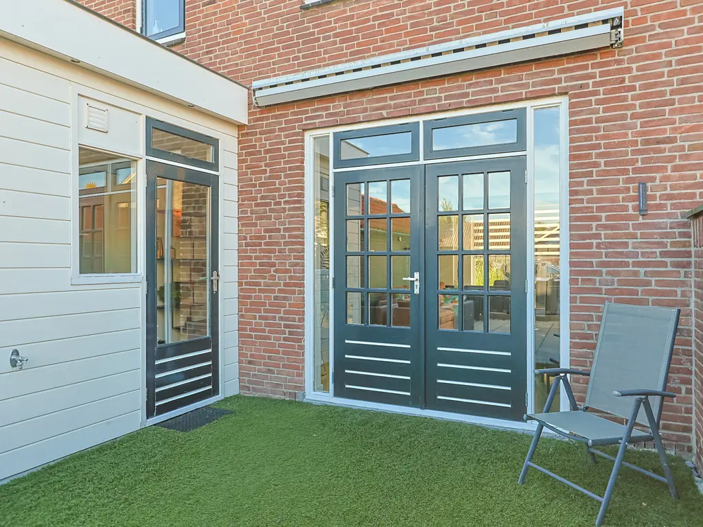 Schoterstraat 8, ZEVENHOVEN