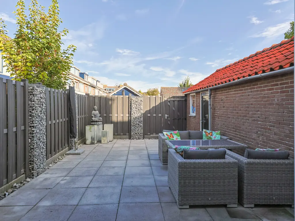 Schoterstraat 8, ZEVENHOVEN
