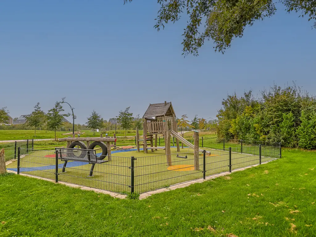 Veldesdoorn 23, NIEUWVEEN