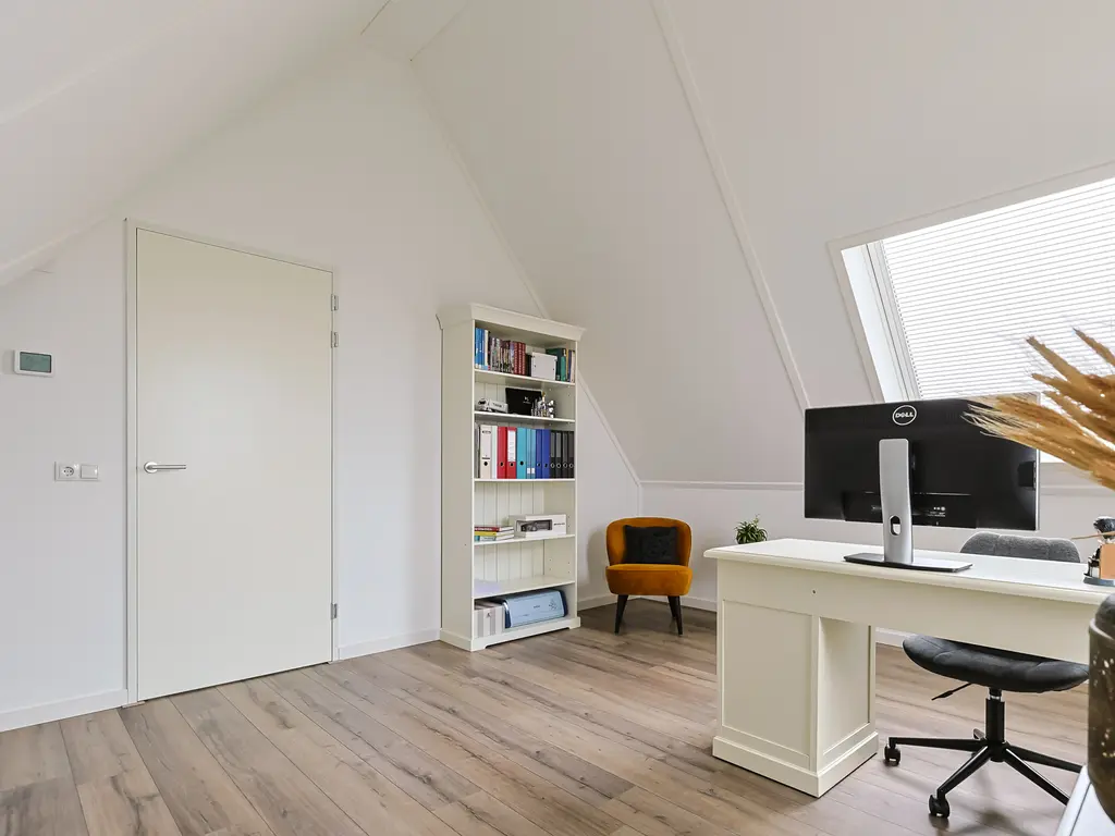 Veldesdoorn 23, NIEUWVEEN