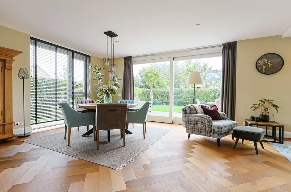 Veldesdoorn 23