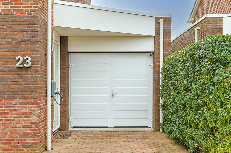 Veldesdoorn 23