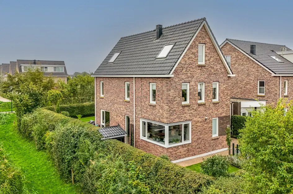 Veldesdoorn 23