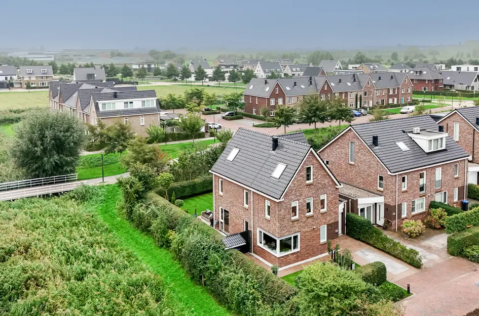 Veldesdoorn 23
