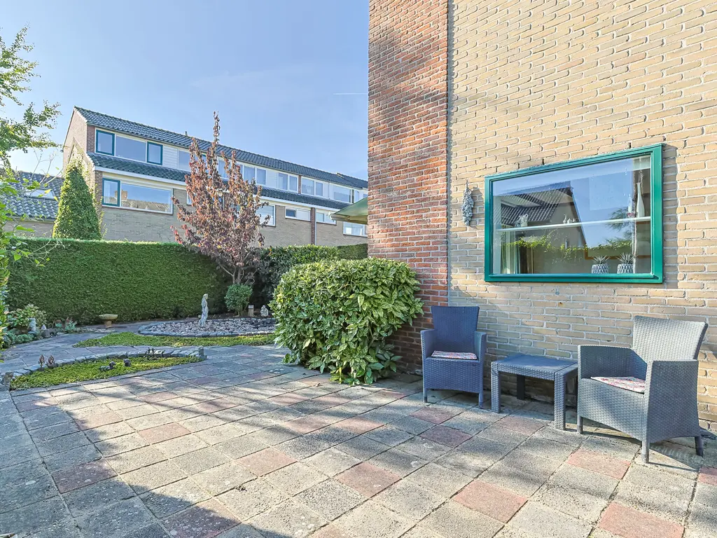 Emmalaan 17, NIEUWKOOP