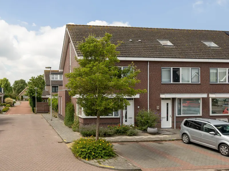 Boerenzwaluw 7, Zevenhoven