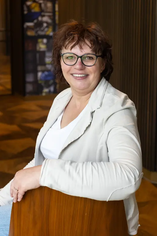 Rina van Dam