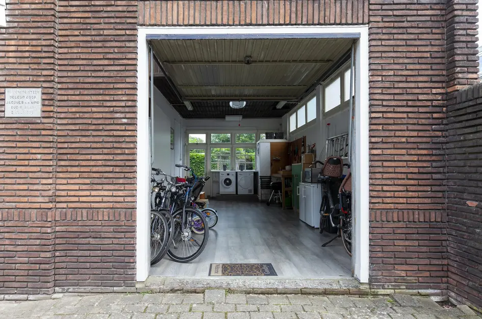 Eerste Hieronymus van Alphenstraat 5