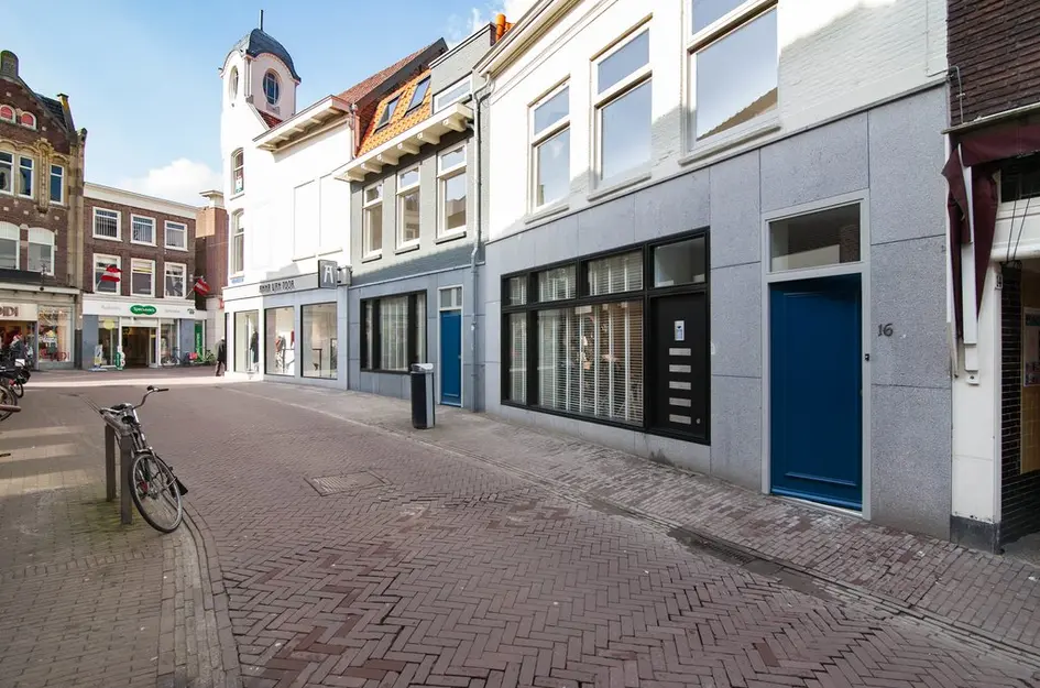 Sint Anthoniestraat 24