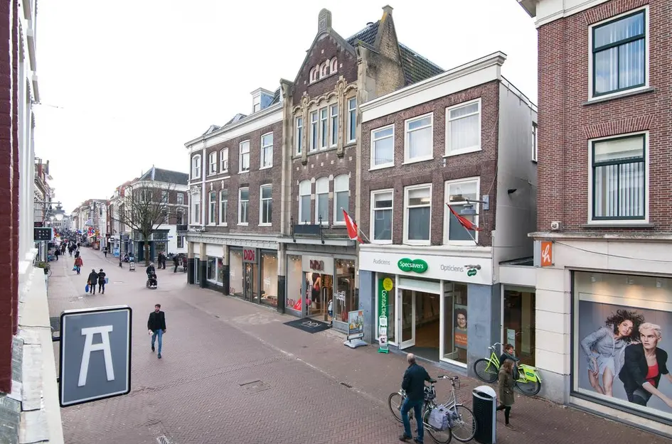 Sint Anthoniestraat 24