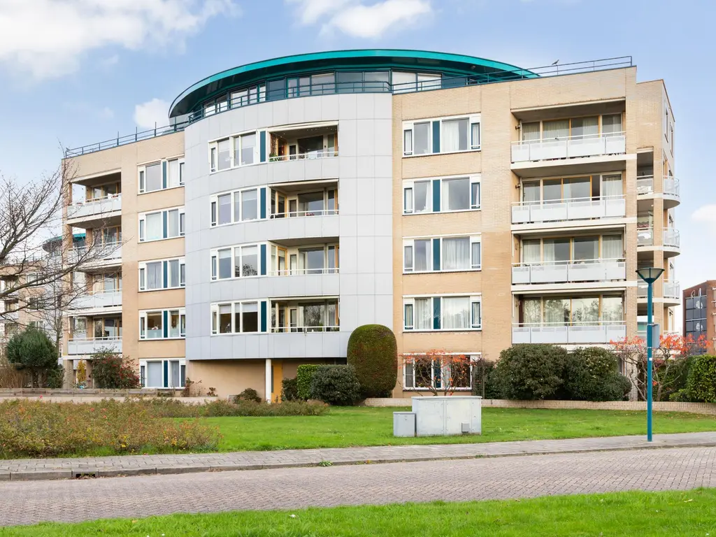 Tsjaikovskistraat 104, CAPELLE AAN DEN IJSSEL