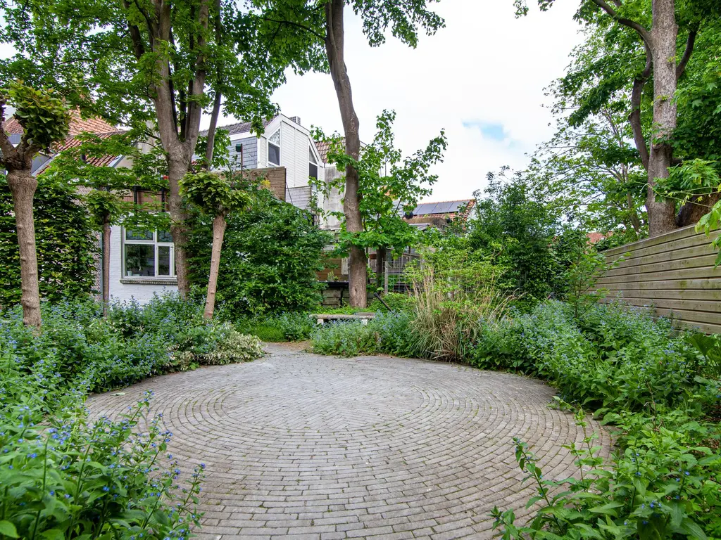 Oosthaven 14, GOUDA