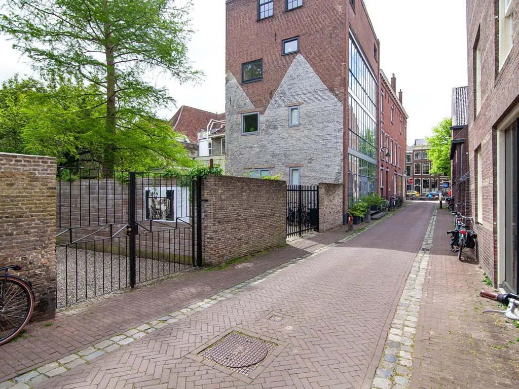 Oosthaven 14, GOUDA