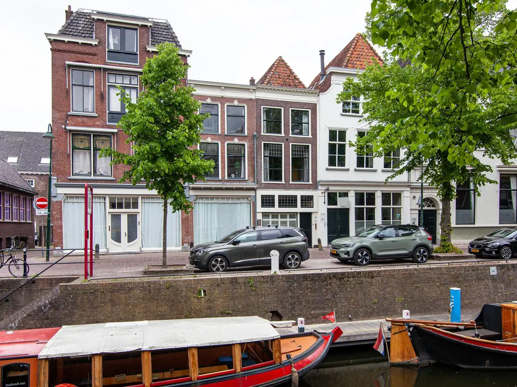 Oosthaven 14, GOUDA