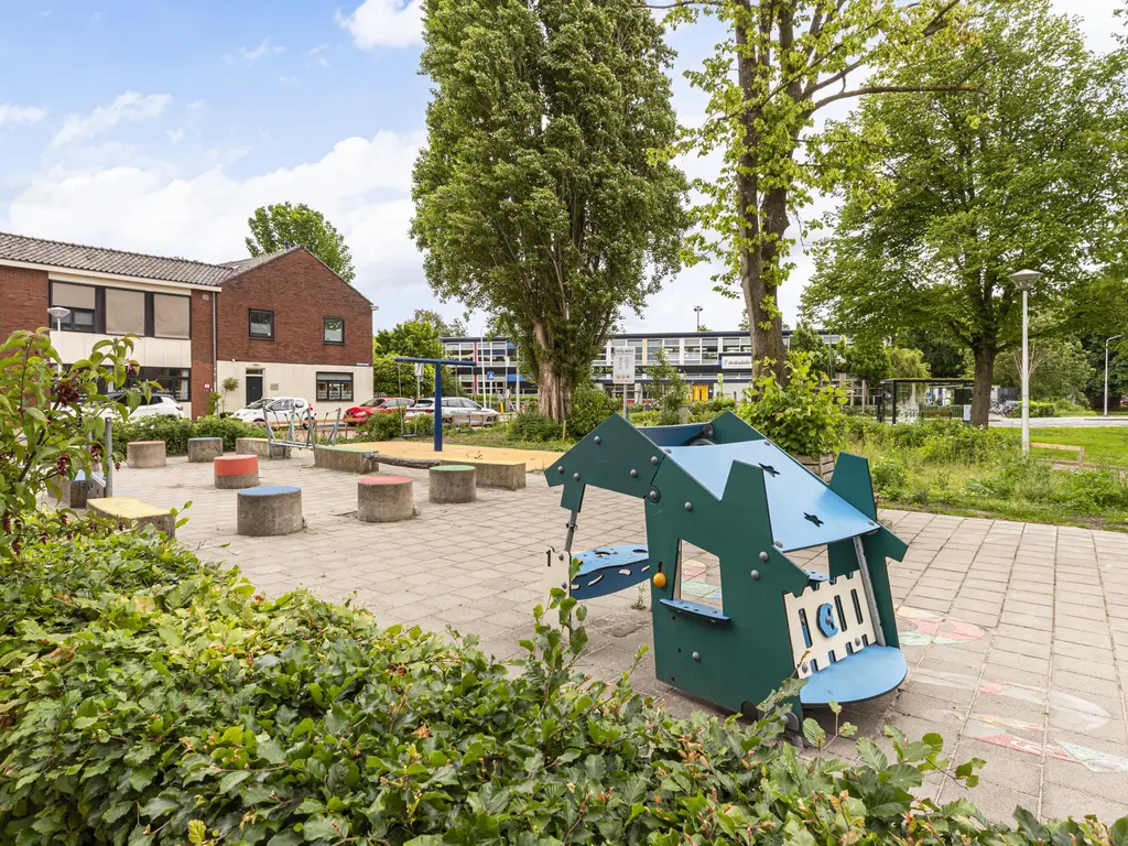 Oranjeplein 12, GOUDA