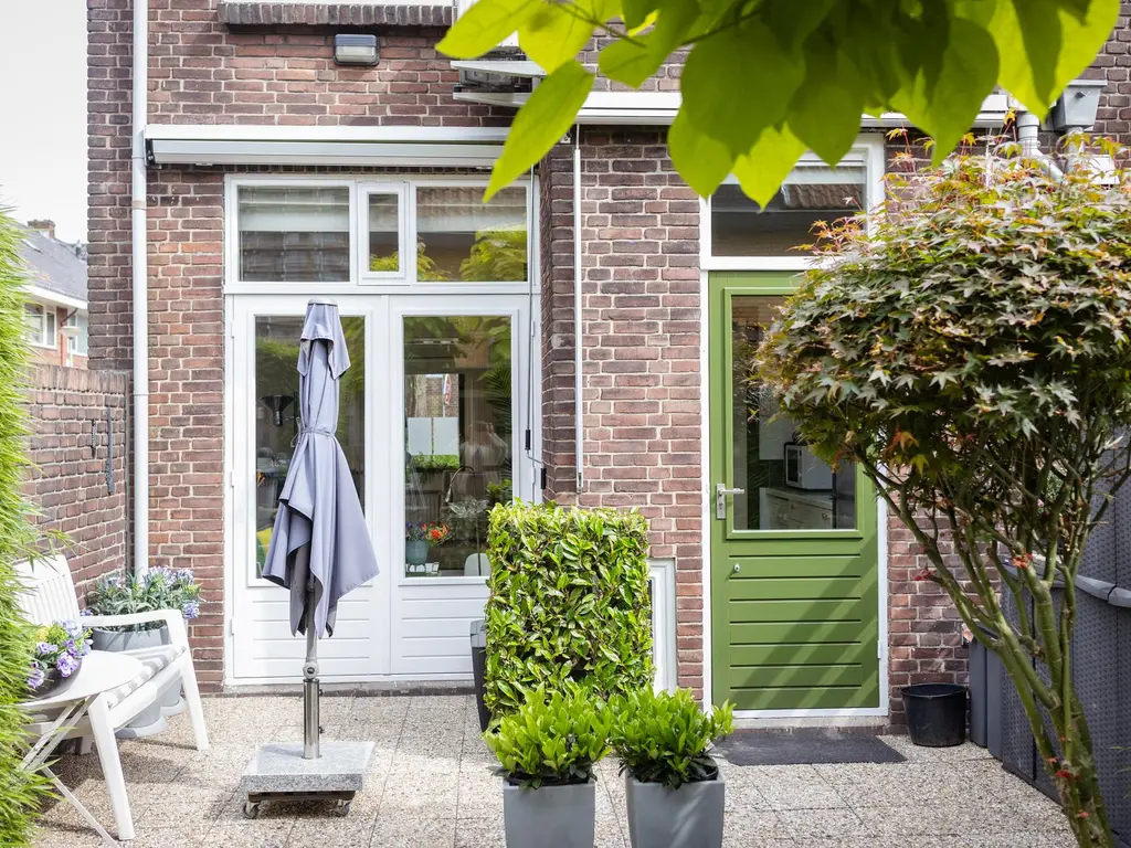 Eerste Hieronymus van Alphenstraat 72, GOUDA