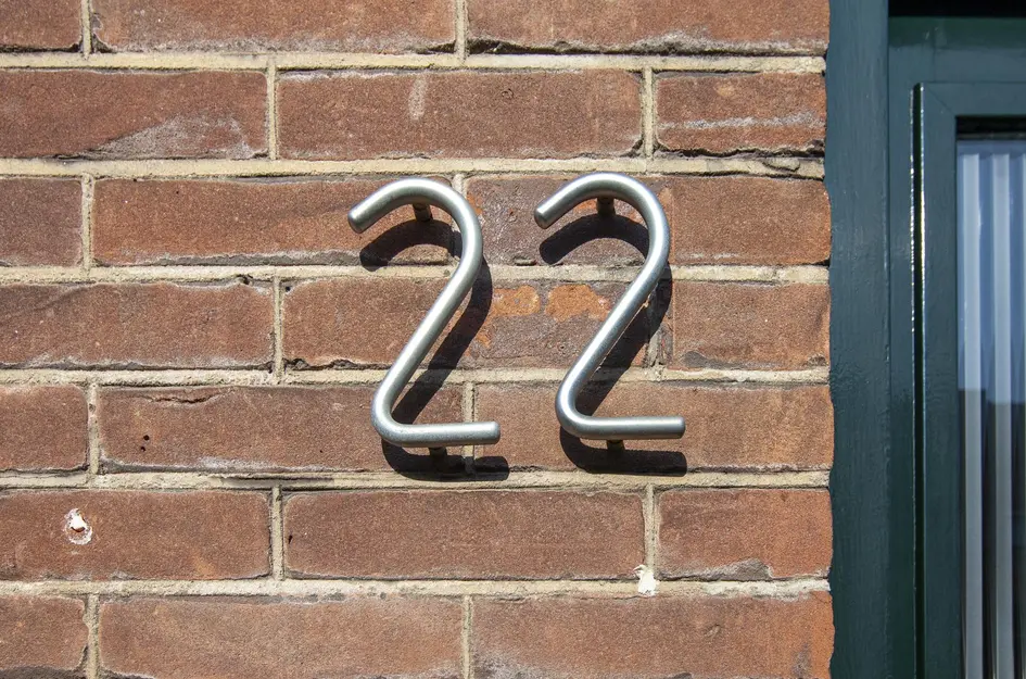 Warmoezierskade 22