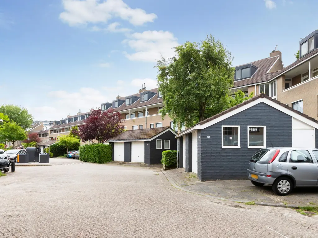 Anna van Hensbeeksingel 202, GOUDA