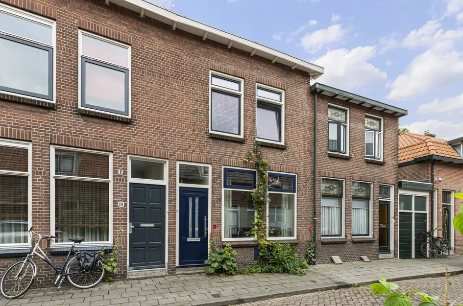 Mr. D.J. van Heusdestraat 12