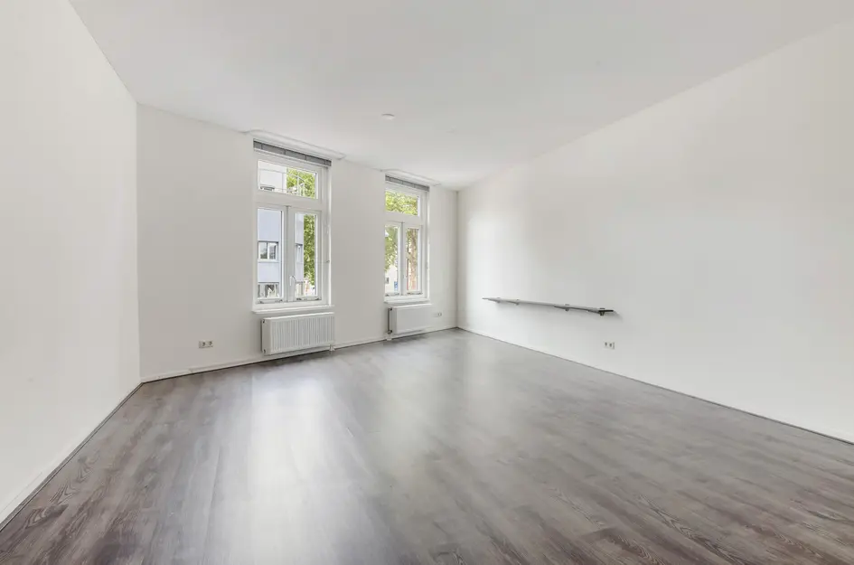 Kazernestraat 25