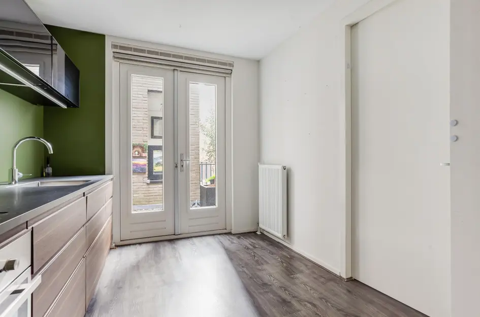 Kazernestraat 25