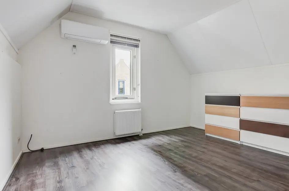 Kazernestraat 25