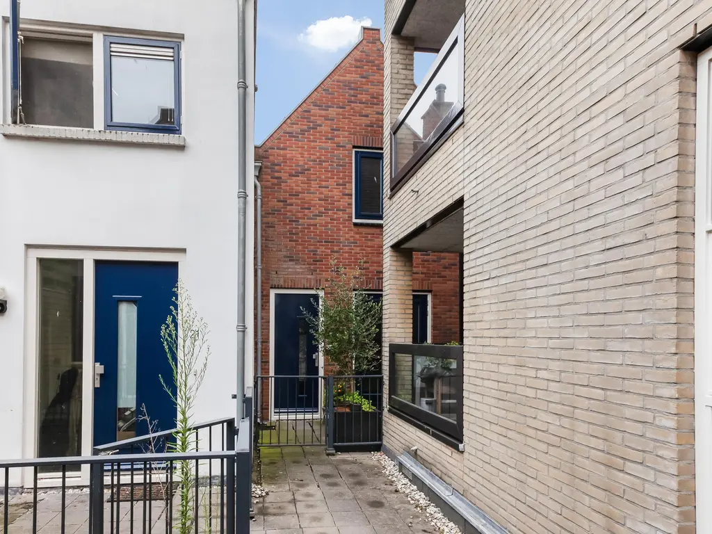 Kazernestraat 25, GOUDA