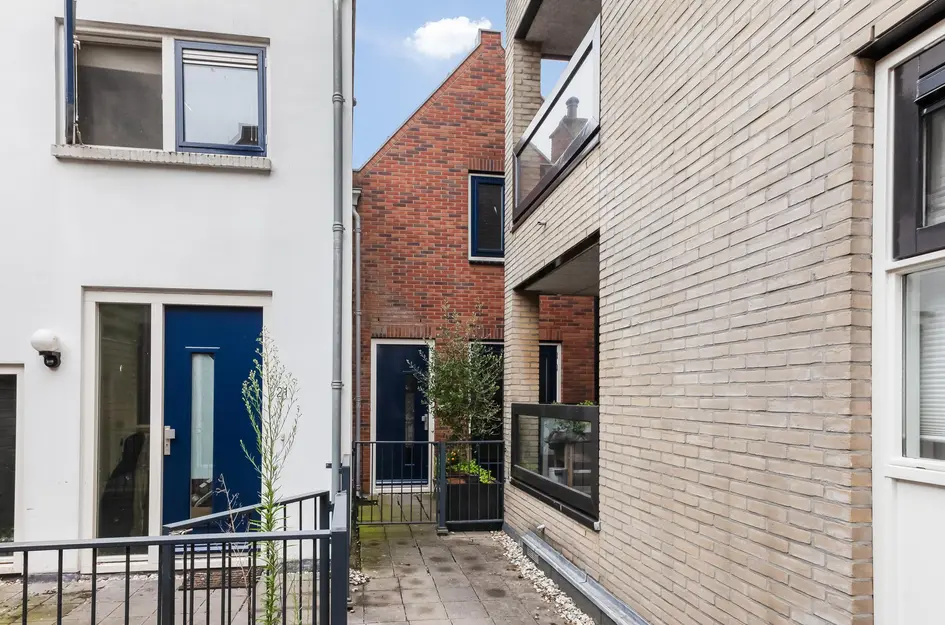 Kazernestraat 25