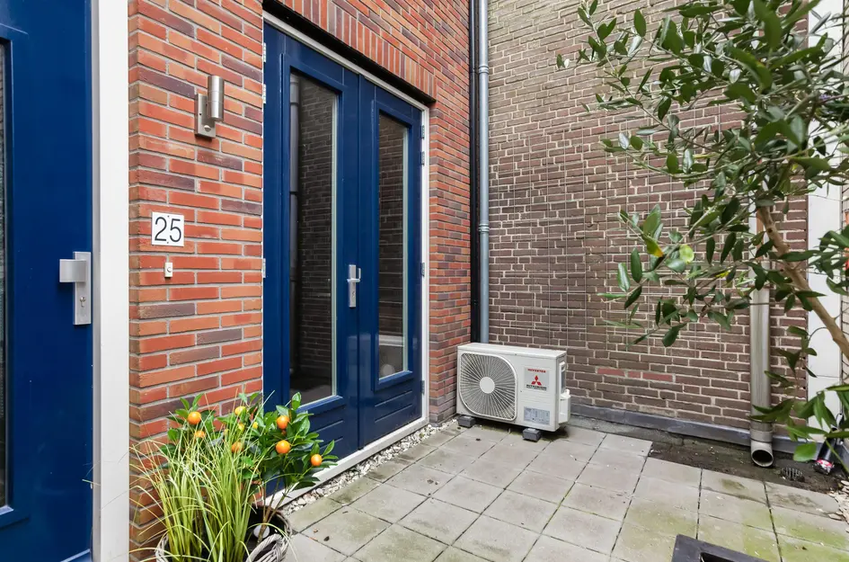 Kazernestraat 25