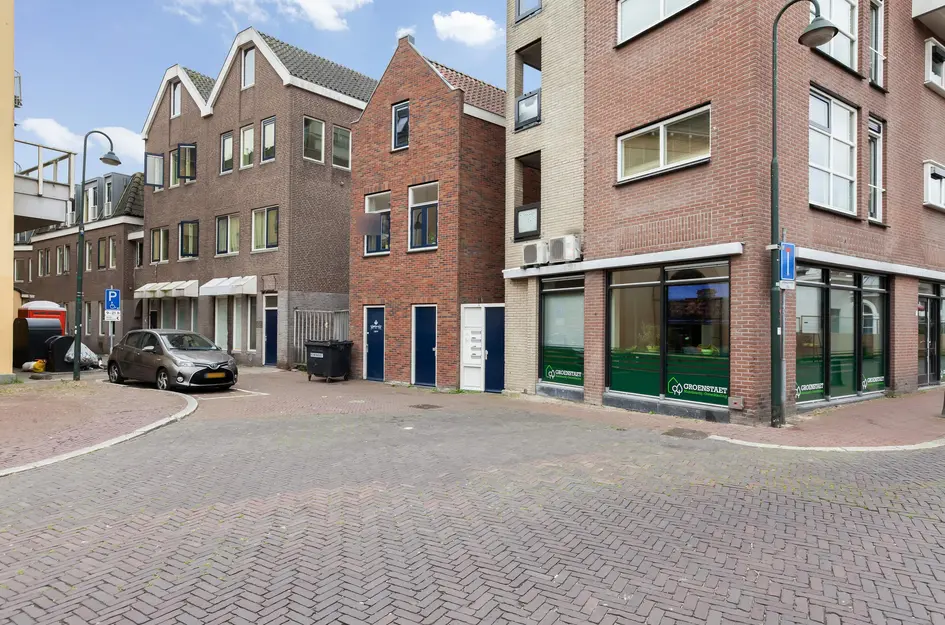 Kazernestraat 25