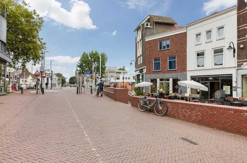 Kazernestraat 25