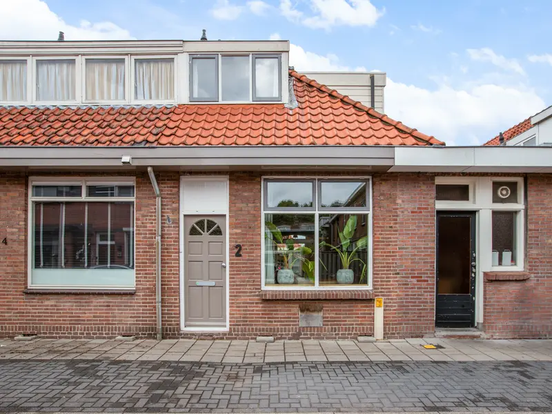 Vossiusstraat 2, GOUDA