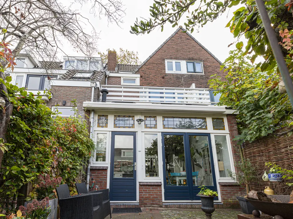 Burgvlietkade 17, GOUDA