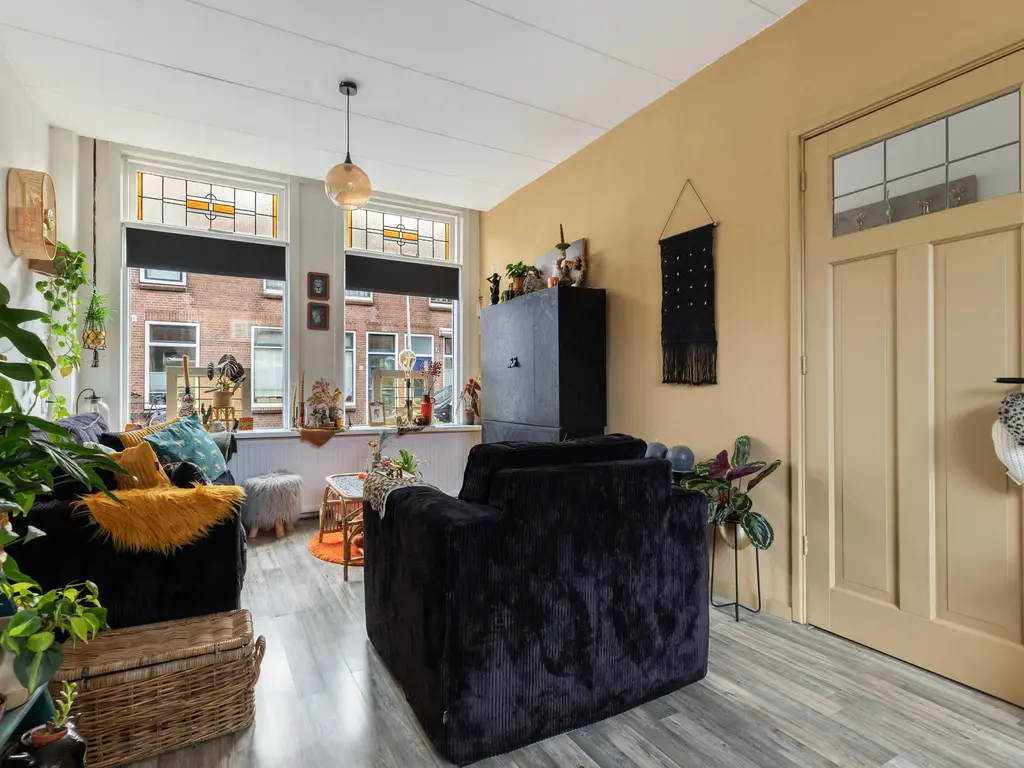 van Middelantstraat 11, GOUDA