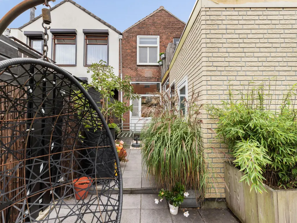 van Middelantstraat 11, GOUDA